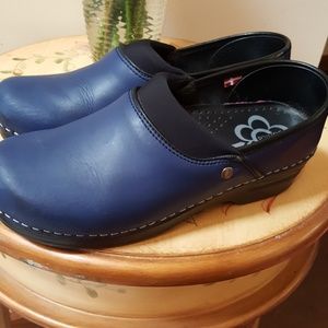 Sanita Clogs